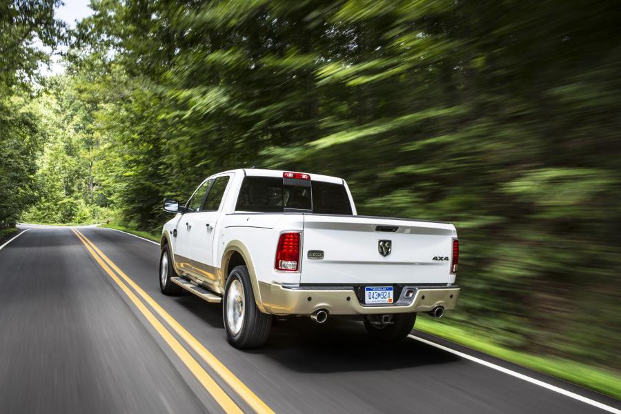  Dodge Ram 1500 Laramie Longhorn Crew Cab 2013 года  (фото 20 из 24)